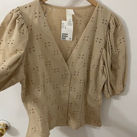 H&M summer front buttoned top - Picture 1 of 4